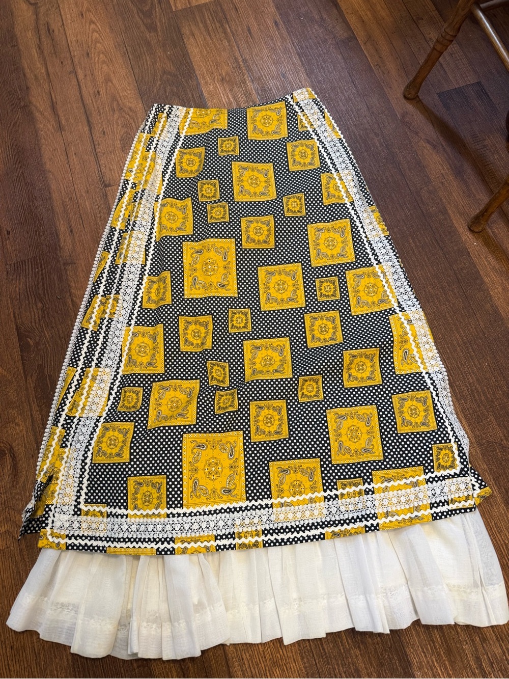 Vintage 1970s chessa Davis skirt prairie peasant renaissance